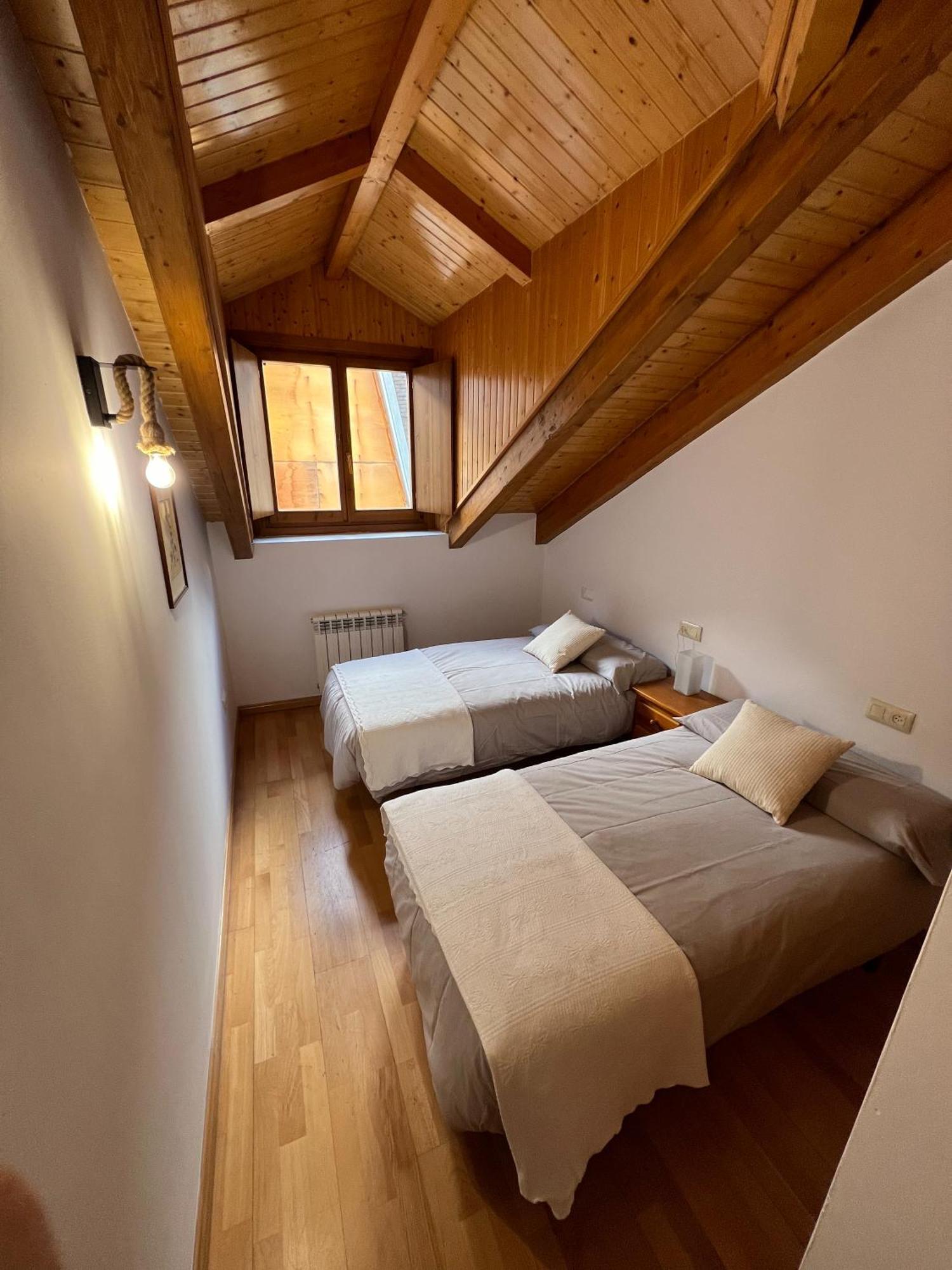 Casa La Muga Appartement Benasque Buitenkant foto