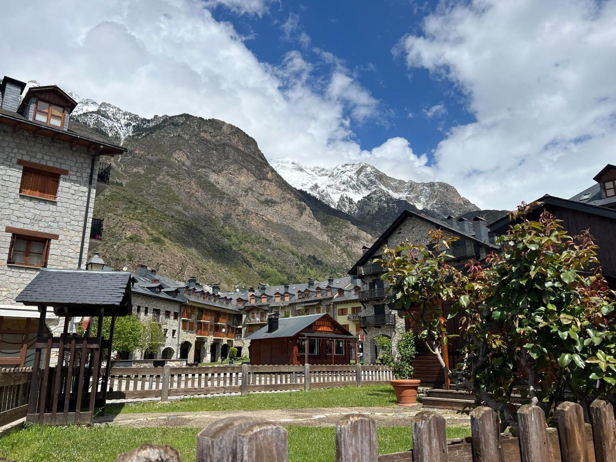 Casa La Muga Appartement Benasque Buitenkant foto